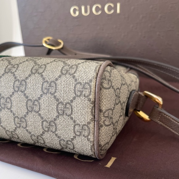 GUCCI SUPREME GG SHOULDER BAG - Picture 9 of 16